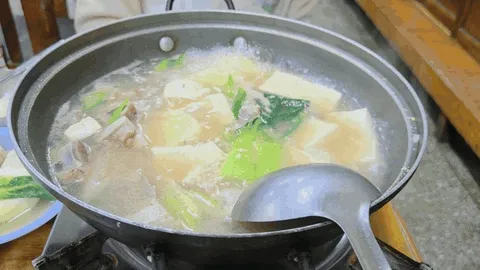 보글보글 끓는 젓국갈비 (움짤)