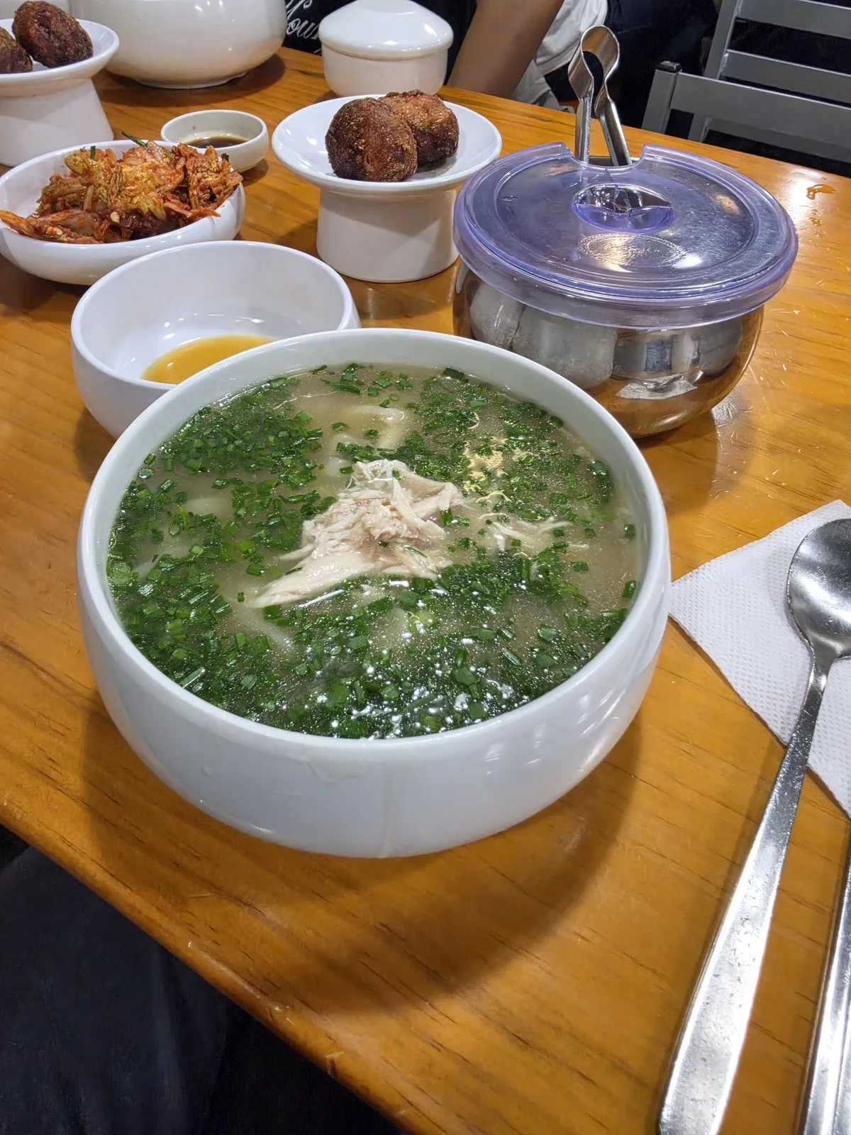 화홍칼국수 한 그릇