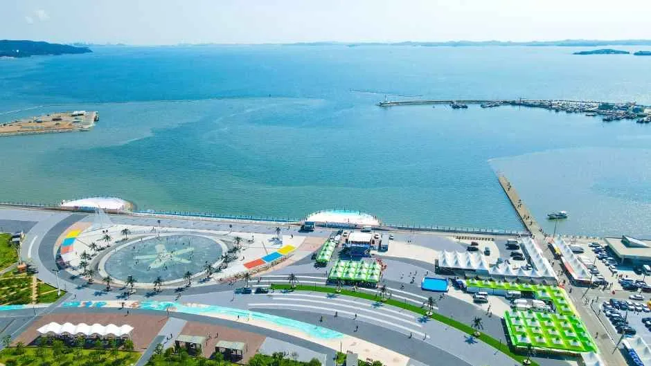 往屆活動 — 海濱廣場與港口全景